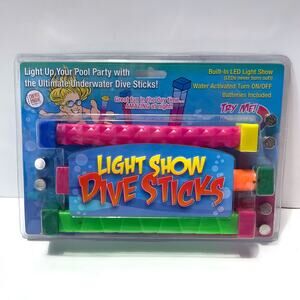 CAN YOU IMAGINE NIB Light Show Dive Sticks for Pool Party Batteries Included